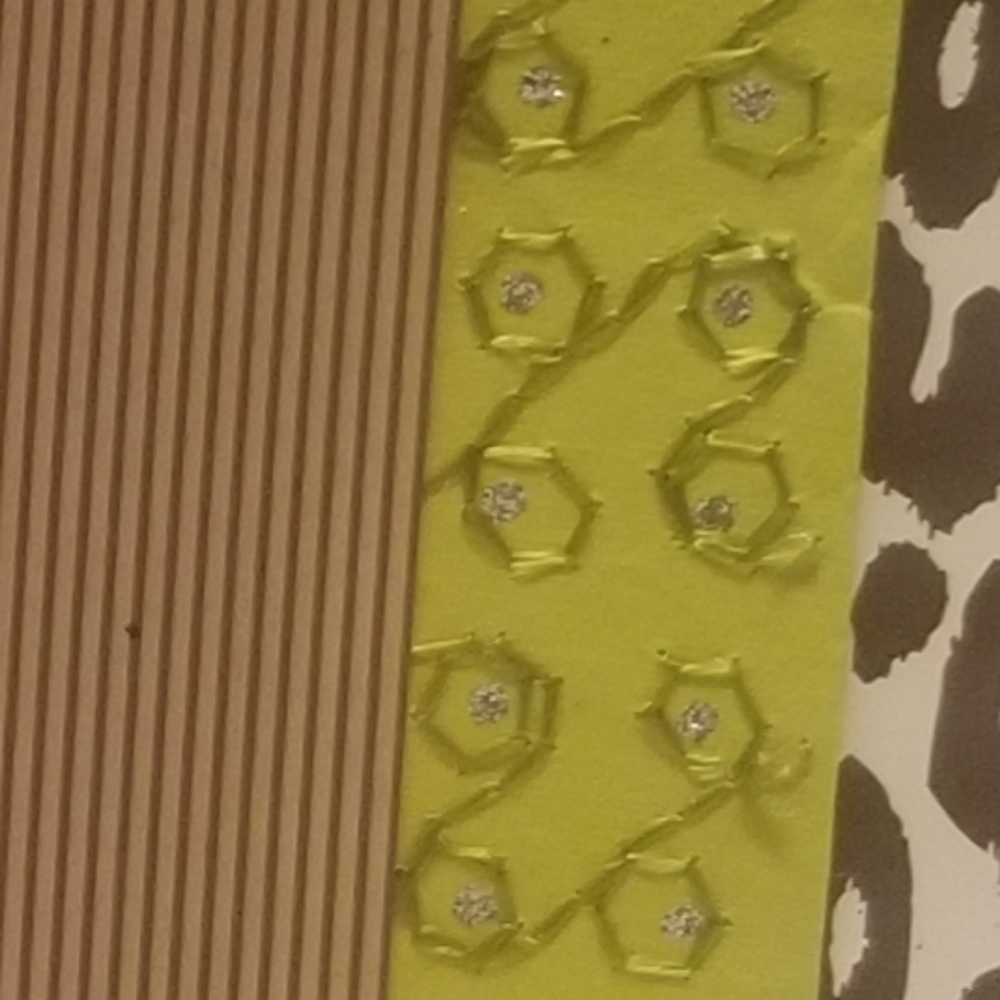 6 unused eyecatching sheets of scrapbooking paper- patterned - Picture 6 of 6